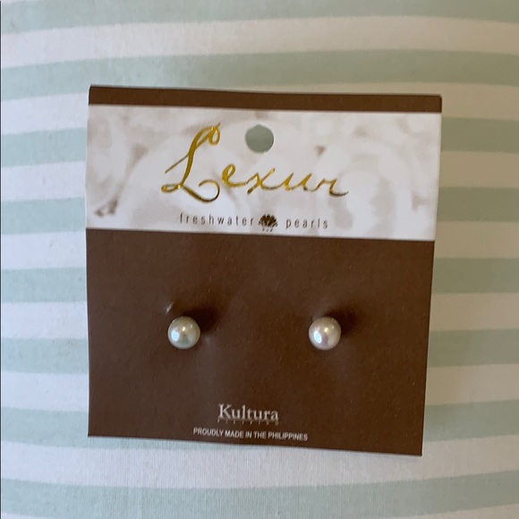 Freshwater Pearl earrings - Picture 1 of 2